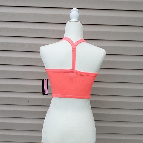 Wild fable, Size S, vibrant pink color - Picture 2 of 4